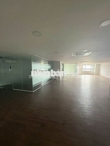 Cho thuê văn phòng Phan Xích Long 131–276m², hỗ trợ ngoài giờ miễn phí