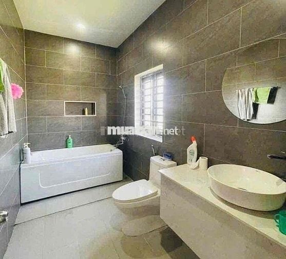 ✅ Cho thuê nhà 3 tầng MT Phan Huỳnh Điểu - Nam Hoà Xuân - 18 Triểu