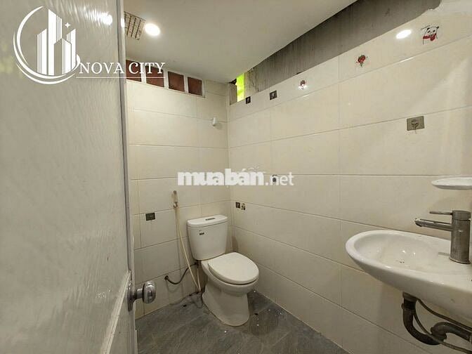 Mới trống Đúng hình đúng giá Nội thất cơ bản