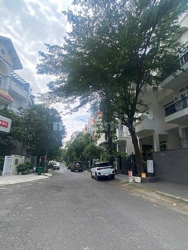 BÁN NHÀ PHỐ KDC HIM LAM P TÂN HƯNG DT:7,5X20M GIÁ BÁN 28 TỶ VỊ TRÍ ĐẸP