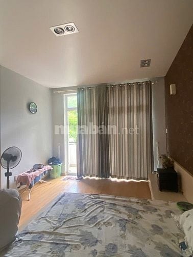 BÁN NHÀ PHỐ KDC HIM LAM P TÂN HƯNG DT:7,5X20M GIÁ BÁN 28 TỶ VỊ TRÍ ĐẸP