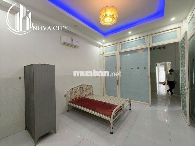 Mới trống Đúng hình đúng giá Nội thất cơ bản