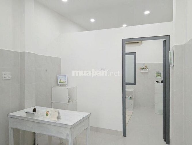 Chính chủ cho thuê nhà Nhiêu Tứ 2PN