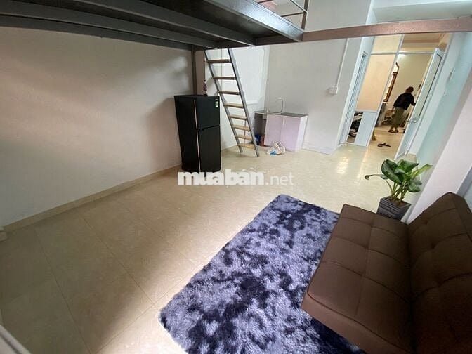 căn hộ  đầy đủ tiên nghi ban công gác 35m2 quận trung tâm
