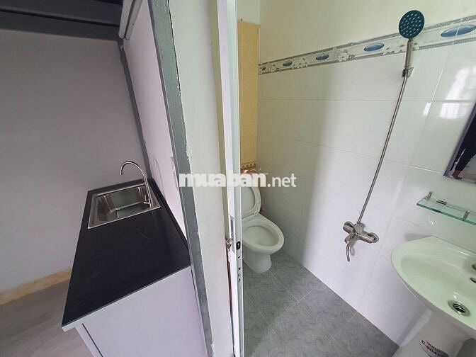 căn hộ  đầy đủ tiên nghi ban công gác 35m2 quận trung tâm