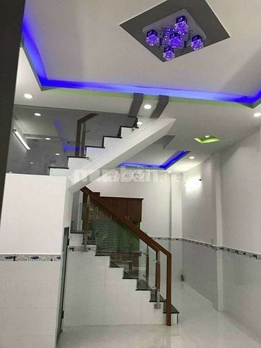Bán nhà 2 tầng, 2pn, 2 toilet, 1 phòng thờ, SHR, Hồ Văn Long, Quận BT