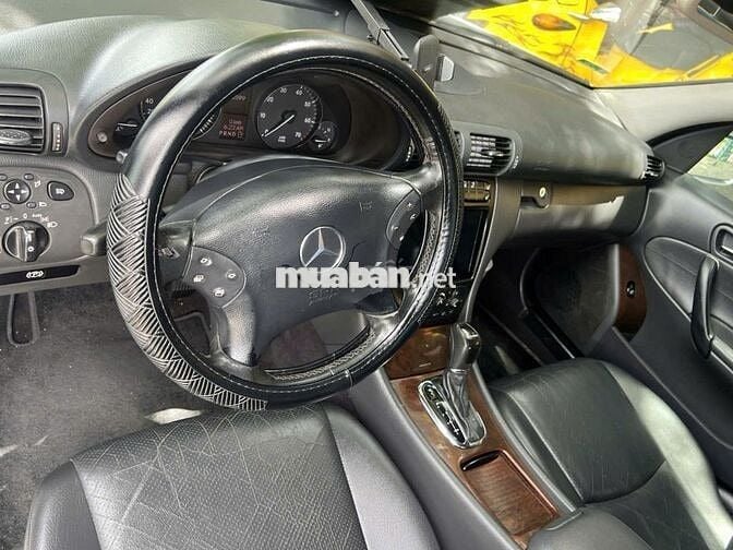 Mercedes Benz C Class 2004  - 90000 km