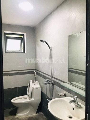Bán nhà 2 tầng, 2pn, 2 toilet, 1 phòng thờ, SHR, Hồ Văn Long, Quận BT