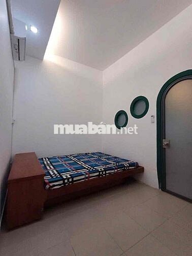 1 PHÒNG NGỦ BANCOL MỚI FULL NỘI THẤT-Máy giặt riêng-phường 13,tân bình