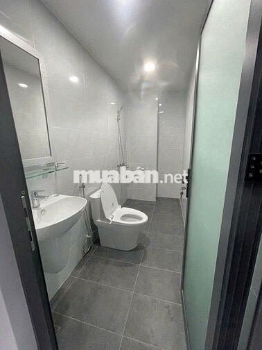 CHO THUÊ NHÀ NGUYÊN CĂN MẶT TIỀN 100a Lê Văn Sỹ, P11, Quận Phú Nhuận