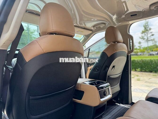 Kia Carnival 2023 Premium 2.2D 8S - 80,000 km.