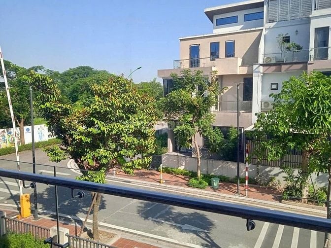 Giảm 4 tỷ giá bán đất có Biệt thự Lan Viên Dt 450m2 mt 21m
