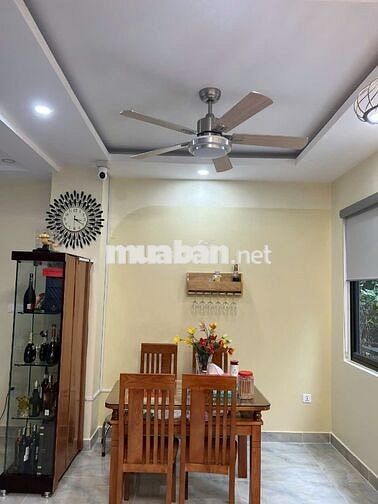 Bán nhà phố vườn trục 16m full nội thất vào ở ngay