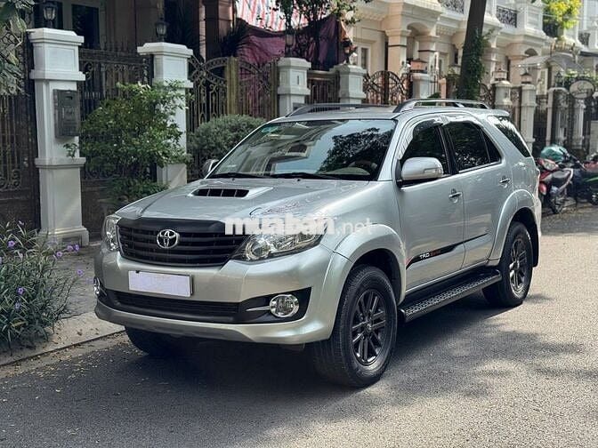 CẦN BÁN NHANH TOYOTA FORTUNER 2016 2.4G