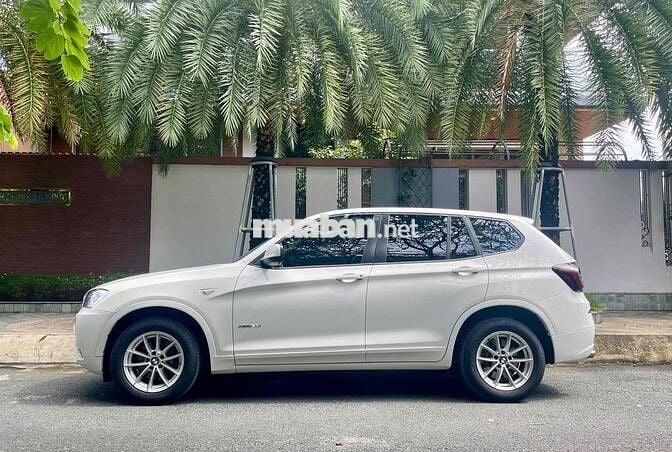 BMW X3 2012 xDrive20i - 72000 mile
