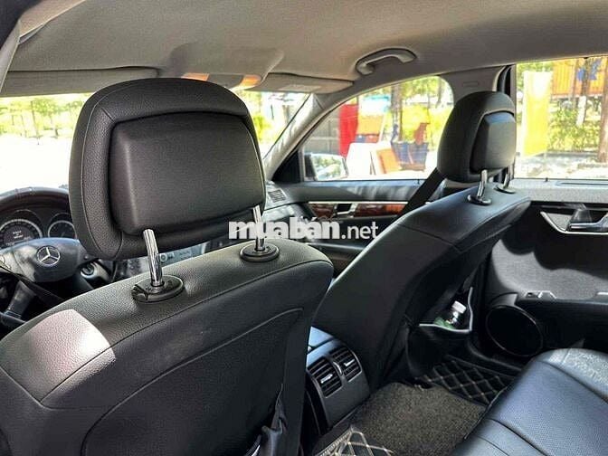 Mercedes Benz C Class 2010 C250 CGI - 100000 km