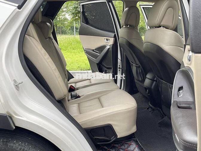Hyundai SantaFe 2019 tiêu chuẩn 2.4L - 54,000 km.