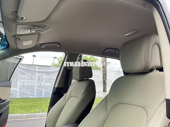Hyundai SantaFe 2019 tiêu chuẩn 2.4L - 54,000 km.