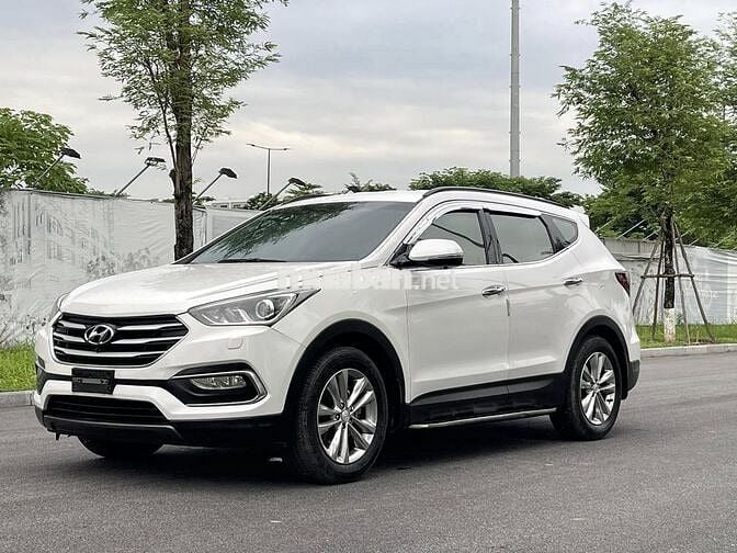 Hyundai SantaFe 2019 tiêu chuẩn 2.4L - 54,000 km.