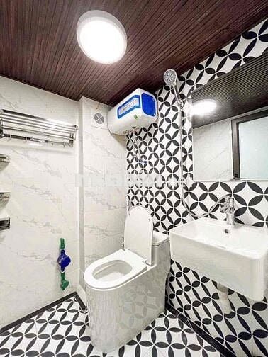 7 phòng khép kín mới tinh 30m ra mặt phố Kim Mã ô tô đỗ cửa