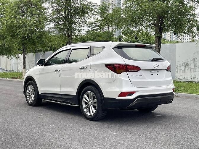 Hyundai SantaFe 2019 tiêu chuẩn 2.4L - 54,000 km.