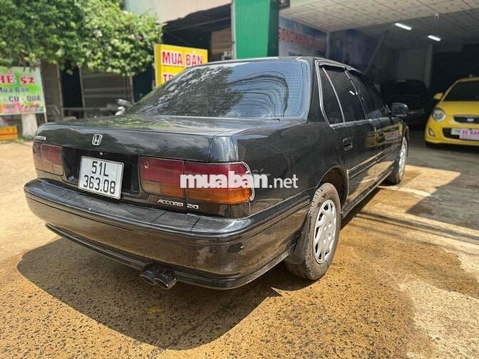 Honda Accord 1992 2.0 MT - 99999 km