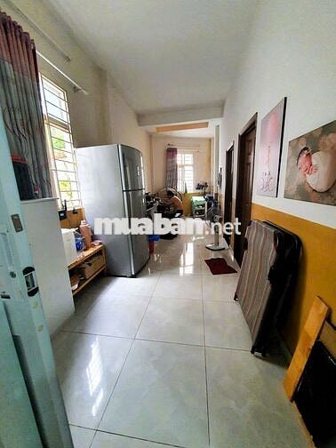 cho thuê nhà nguyên căn 125m² p.Trường Thọ, 2pn, mặt tiền đẹp giá tốt