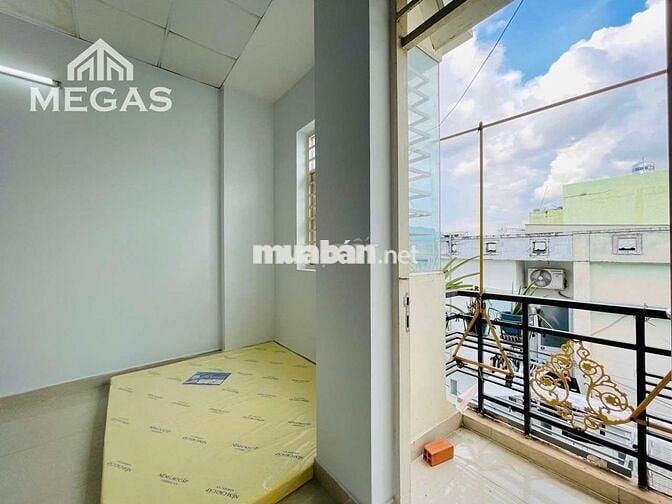 Chính Chủ Cho Phòng Có Ban Công Có Nội Thất Khu Tên Lửa Có sẵn