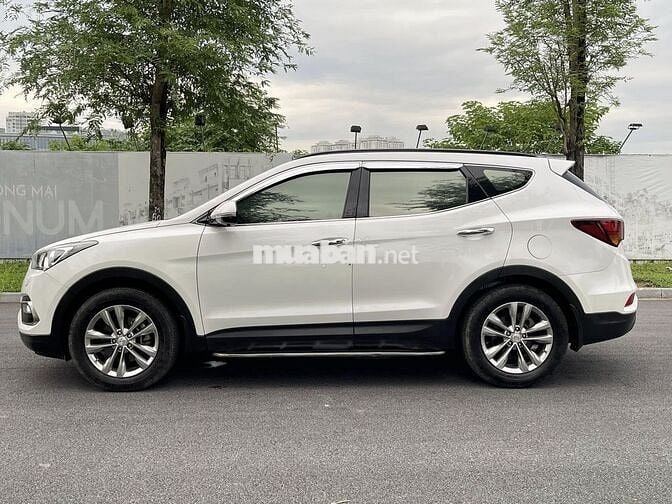 Hyundai SantaFe 2019 tiêu chuẩn 2.4L - 54,000 km.