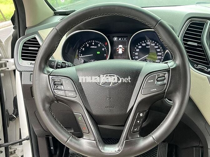 Hyundai SantaFe 2019 tiêu chuẩn 2.4L - 54,000 km.
