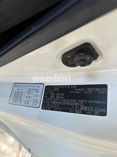 Hyundai Genesis 2009 - 115000 km