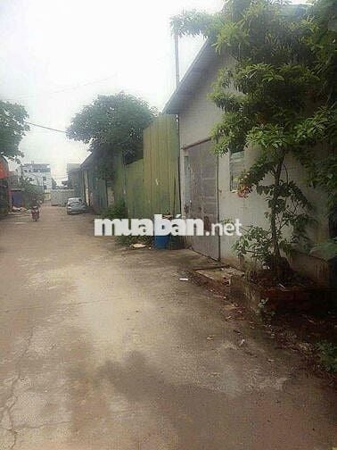 ĐẤT XƯỞNG 275M2 ĐÔNG LA-THÔN ĐÔNG NHÂN-HUYỆN HOÀI ĐỨC