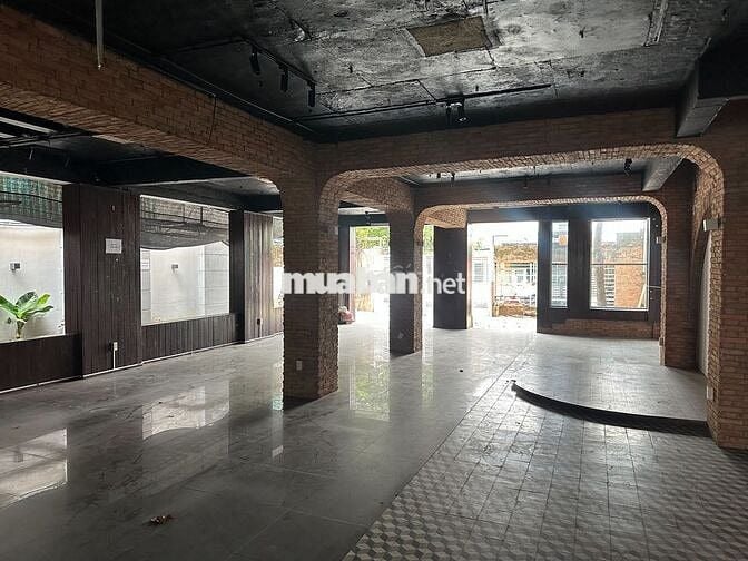 Cho Thuê Mặt Bằng Kinh Doanh Gần Trung tâm thương mại Gigamall