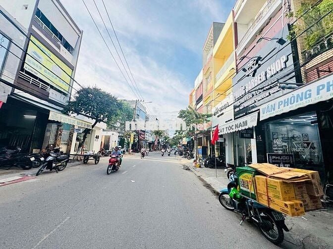Nhà hai tầng đường Phan Thanh sát trường Đại Học Duy Tân