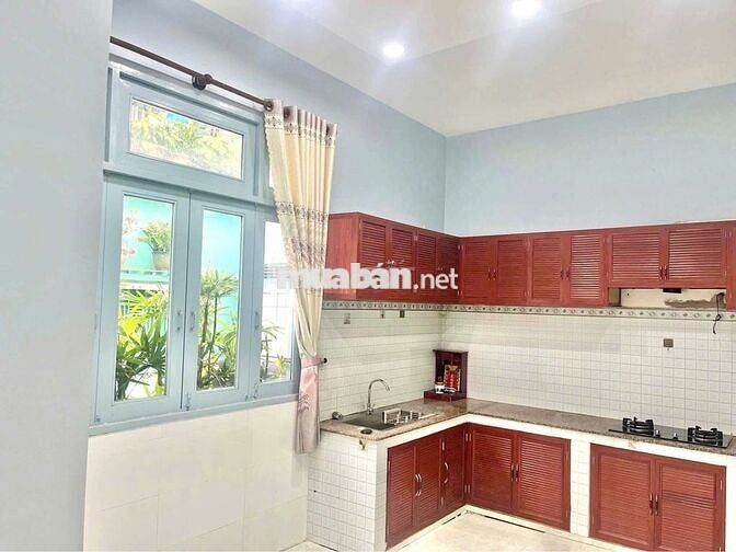 Nhà cho thuê Lê Đình Cẩn, BT (3PN 2WC) nhà trống có sẵn 3 máy lạnh,