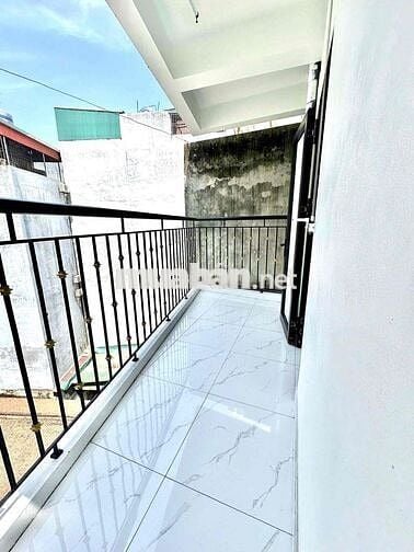 CHO THUÊ CĂN HỘ 1 PHÒNG NGỦ BAN CÔNG SIÊU RỘNG TẠI TRUNG TÂM CẦU GIẤY
