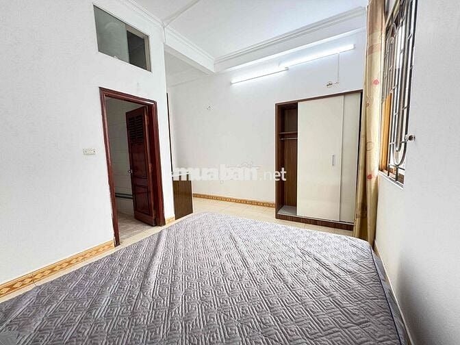 Chính Chủ cho thuê nhà 80 Nguyễn đình Hoàn