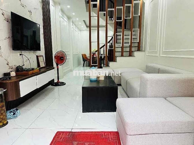 Bán nhà Văn quán 45m2 ô tô qua nhà giá nhỉnh 7 tỷ.