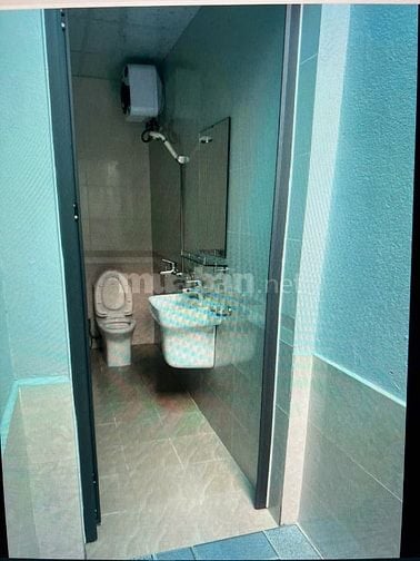 Cho thuê căn nhà số 28 Vệ Yên, có gara nhà đẹp 96m2 - 2PN