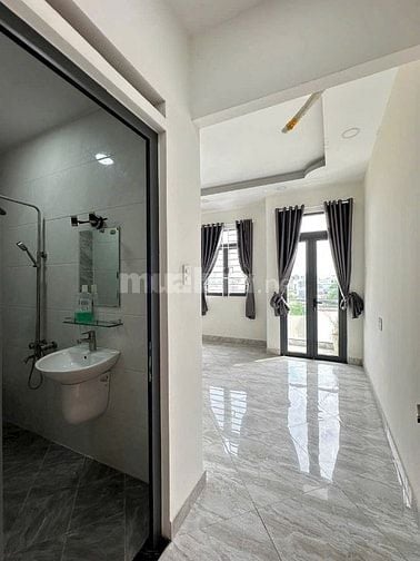BÁN GẤP!! Nhà 4.5 tấm 4x14 hẻm 6m thông HƯƠNG LỘ 2 - Giá 5,95 tỉ