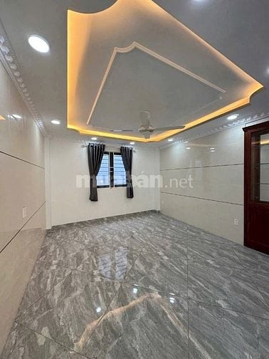 BÁN GẤP!! Nhà 4.5 tấm 4x14 hẻm 6m thông HƯƠNG LỘ 2 - Giá 5,95 tỉ