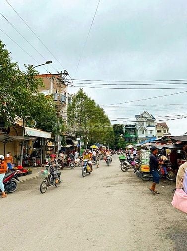 CẦN RA HÀNG GẤP ĐẤT ODT TT ĐỨC HÒA SỔ RIÊNG - TC 900TR