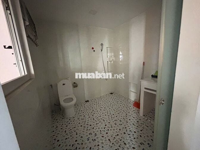 Mặt bằng để ở hoặc kinh doanh - Đường 1 Khu Tên Lửa