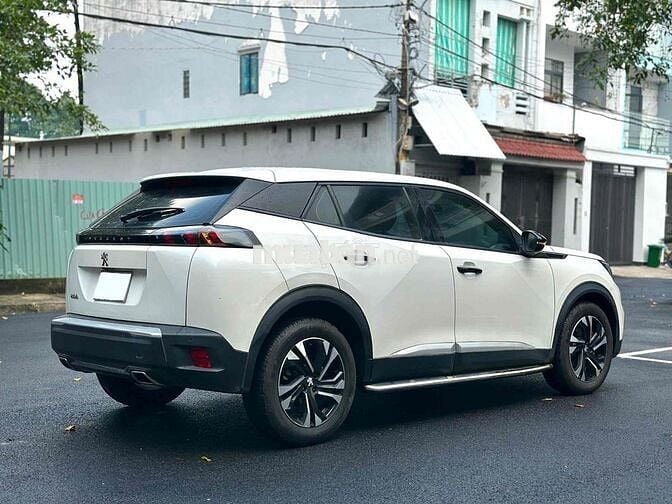 Peugeot 3008 2021 Allure - 13000 km