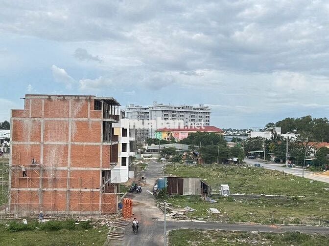 Bán nhà 4 tầng mới hoàn công, Thủ Đức