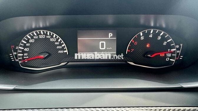 Peugeot 3008 2021 Allure - 13000 km