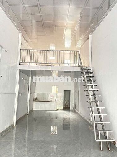 CHO THUÊ KHO XƯỞNG  GẦN NGÃ BA BẦU TÔ KÝ 4x30m=120m, 7tr