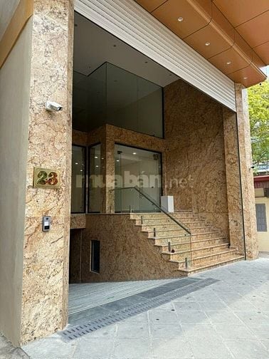 Cho thuê căn hộ cao cấp full nội thất và sàn văn phòng phố Đội Cấn 