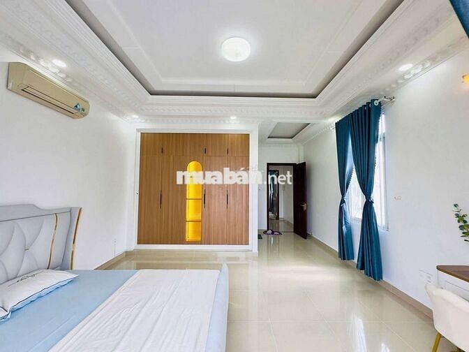 Nhà mới măt tiền dt khủng ( nhà 3 lầu + xưởng) ful nôi thất cao câp