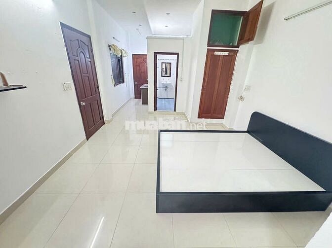 CHDV SETUP MỚI 100% Có Ban công, Cửa sổ - Nội Thất ngay Cộng Hoà